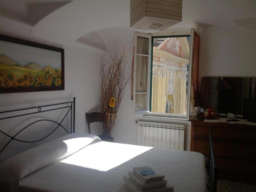 Ferienwohnung Beb I Girasoli Dolceacqua Exterior foto